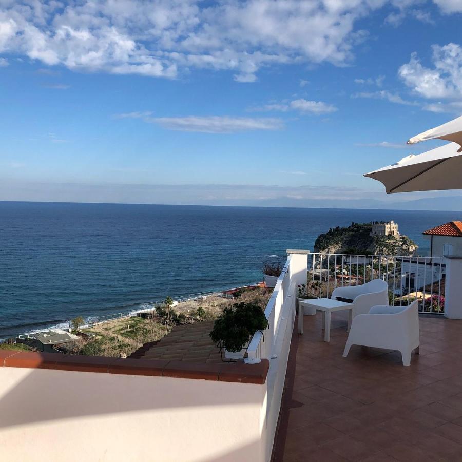 Queen Room Sea View
