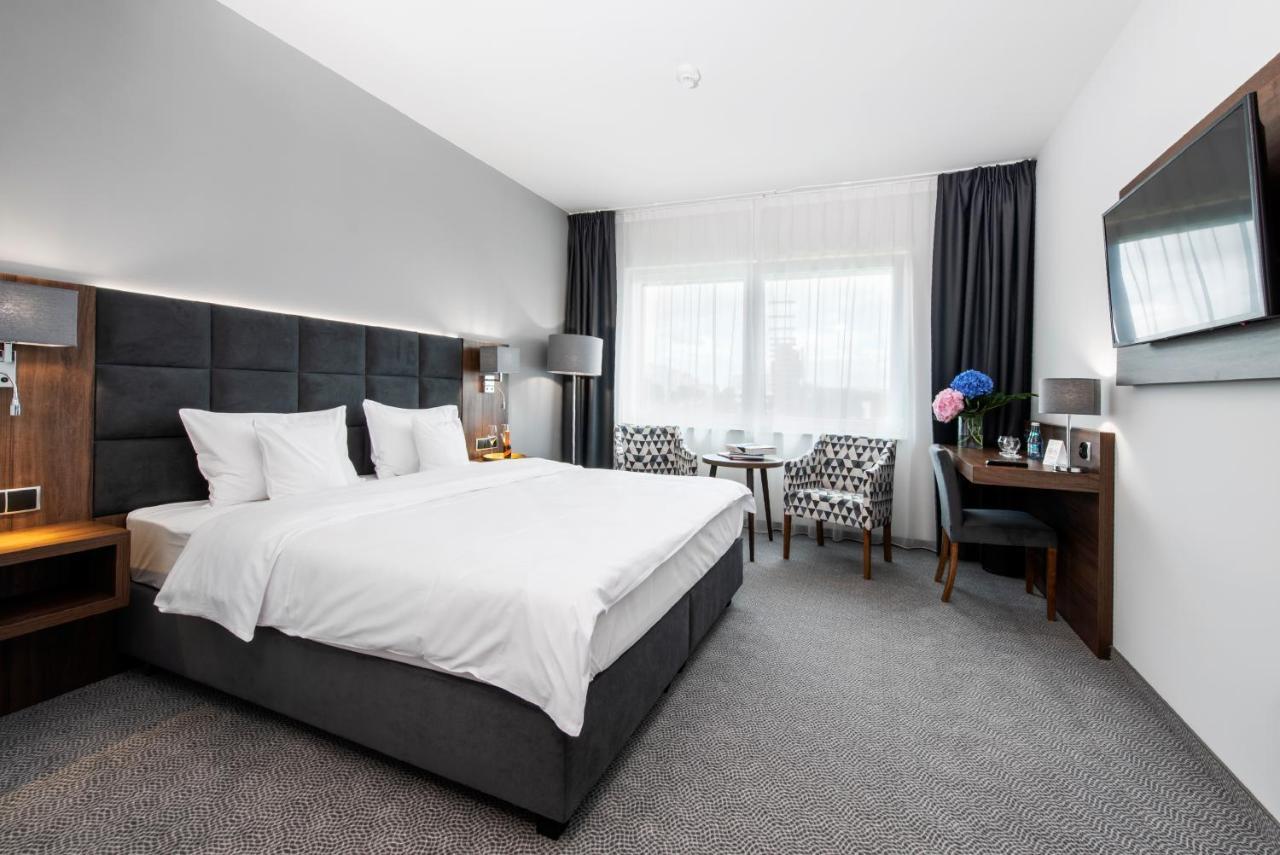 Double Room,1008613087:JPEG