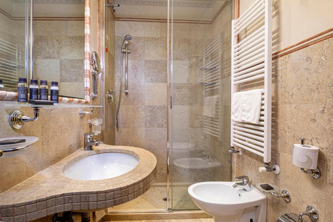 Superior Double or Twin Room Canal View