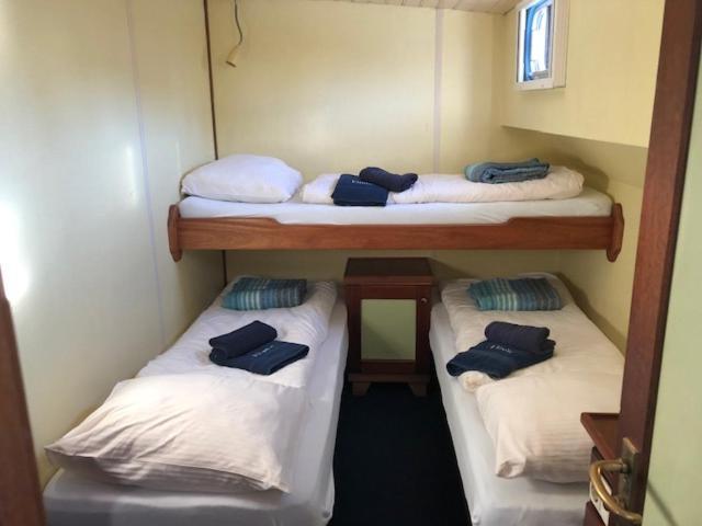 Triple Room Bathroom