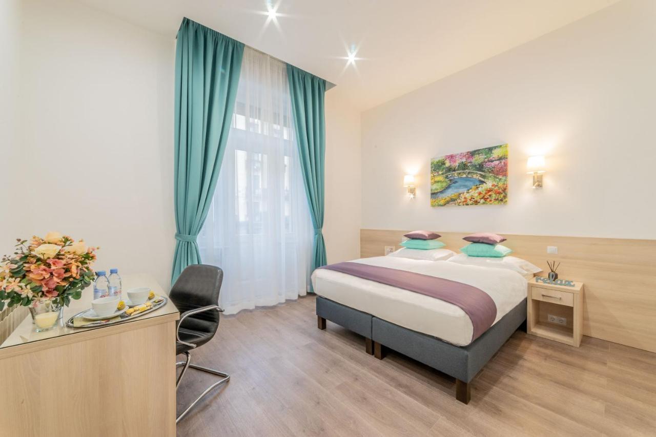 Deluxe Double or Twin Room Balcony