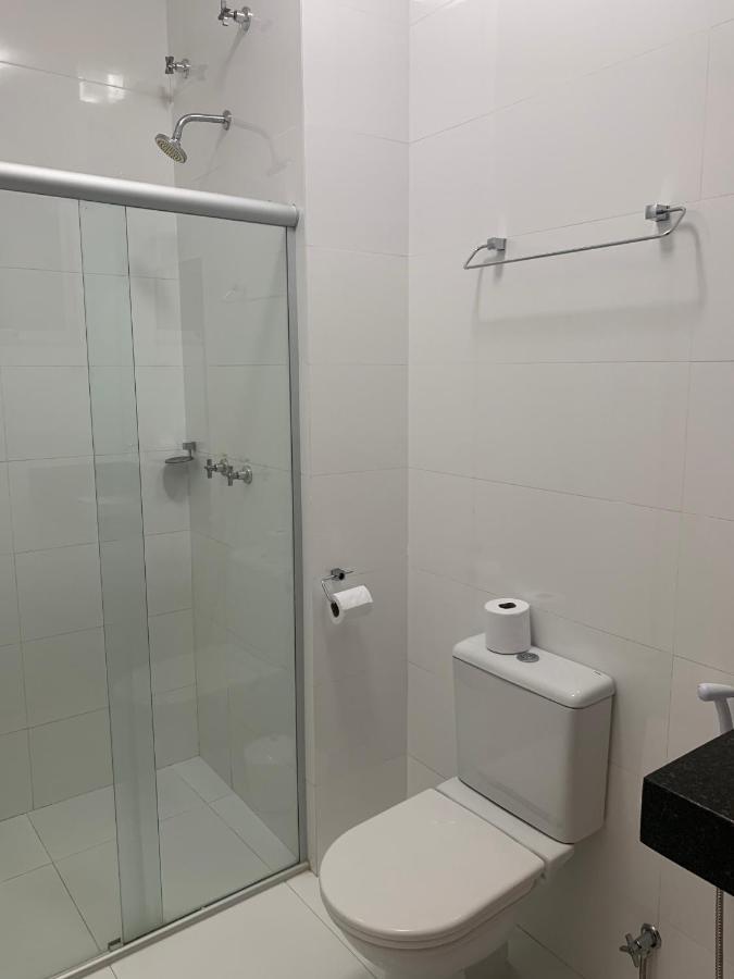 Quarto Deluxe (2 Adultos + 1 Criança)