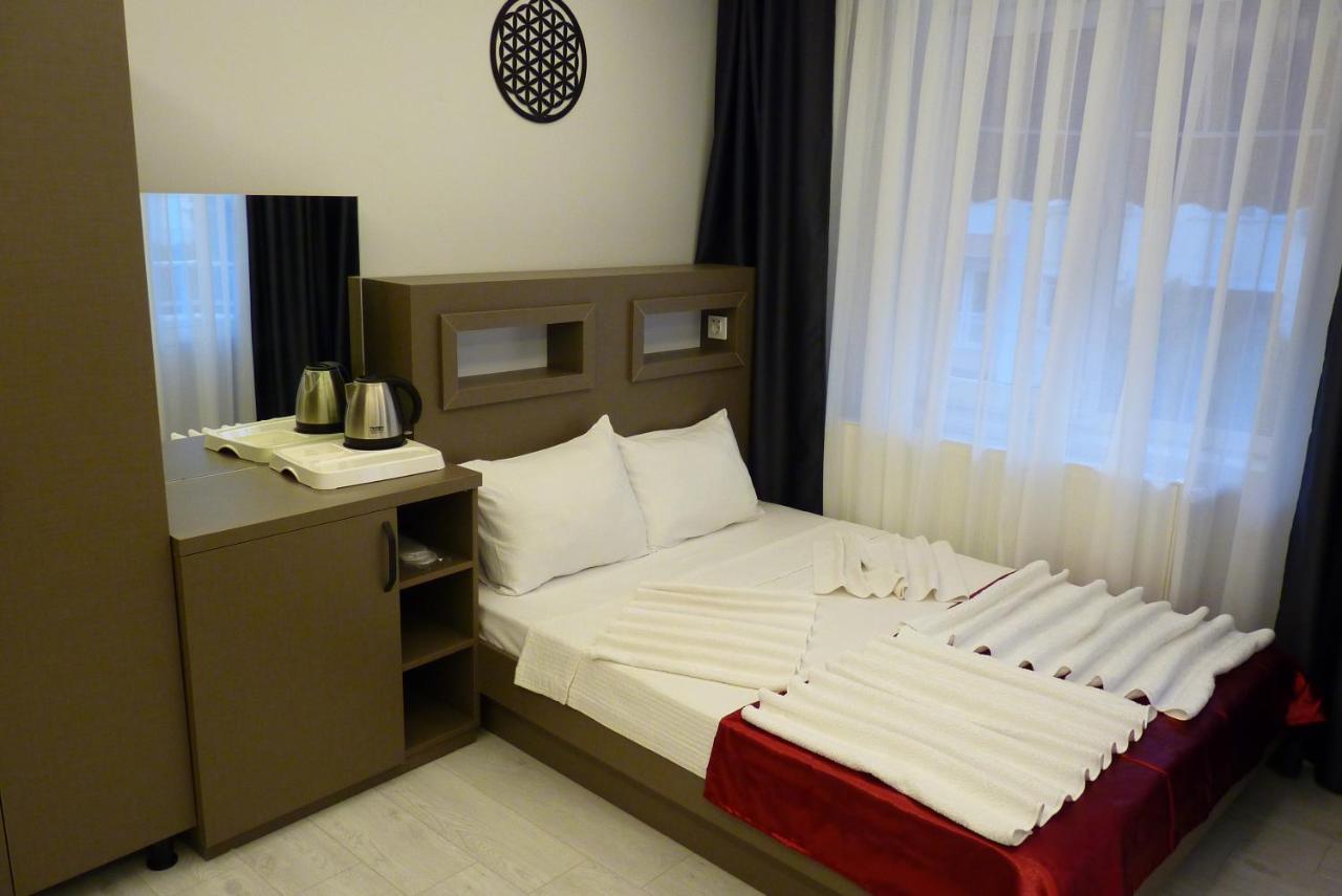 Single Room Balcony