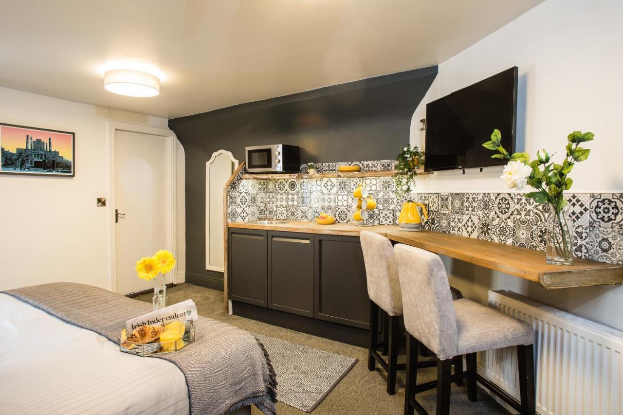 Deluxe King Suite