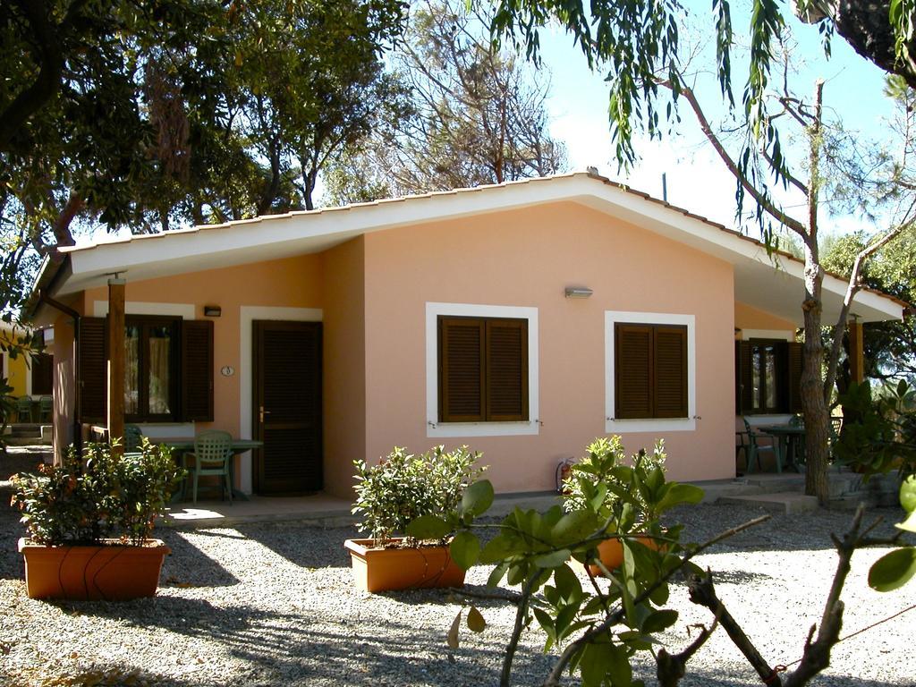 Bungalow Patio