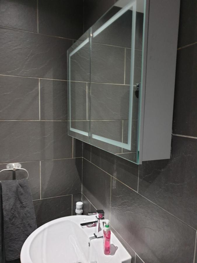Budget Double Room Private External Bathroom