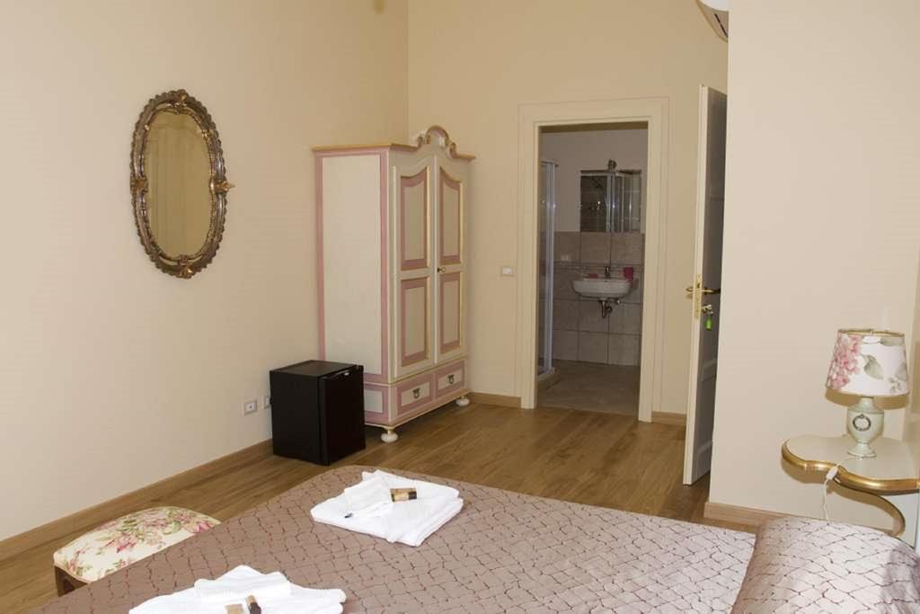 Large Double Room Annex