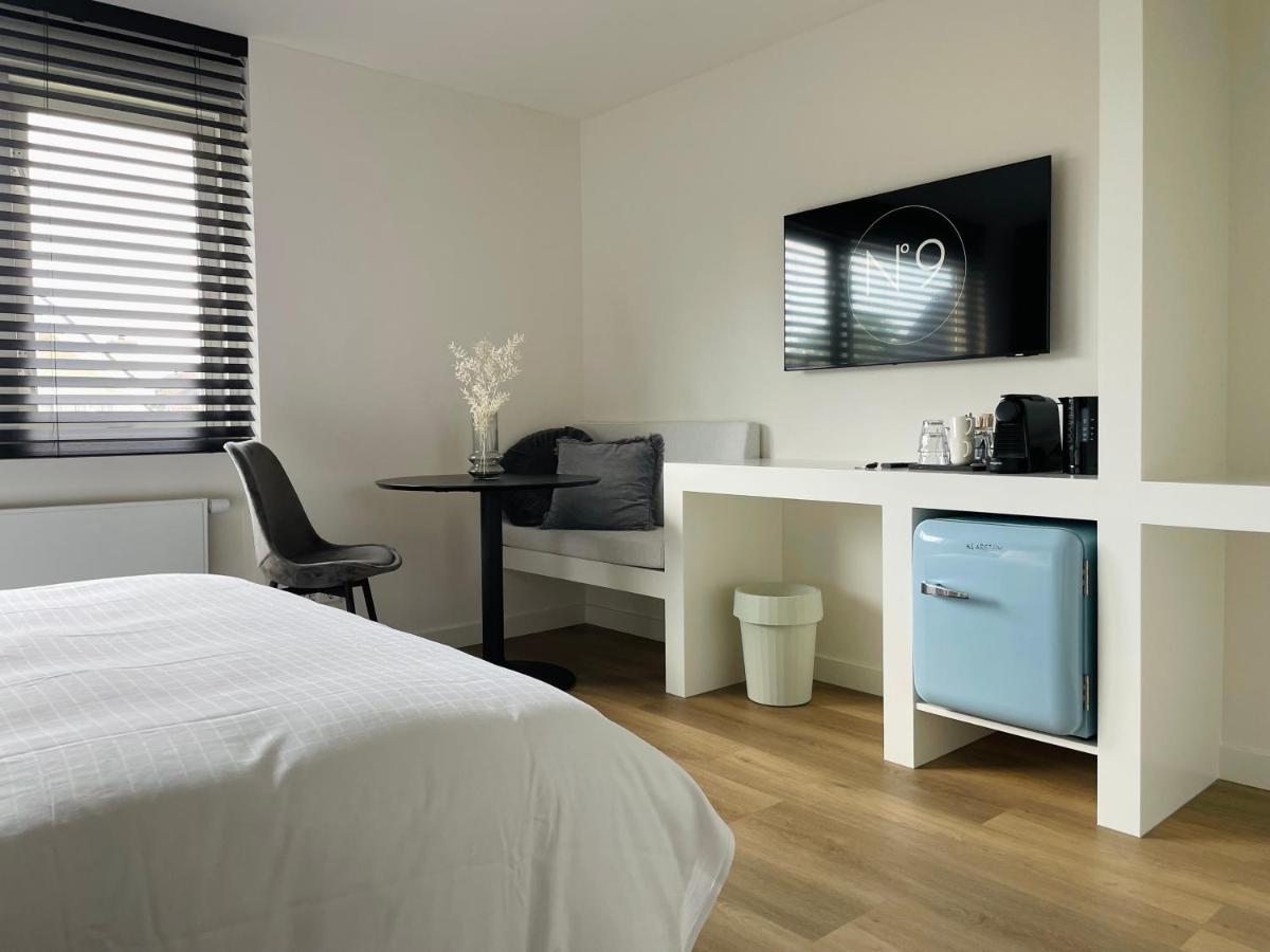 Double Room Private Bathroom