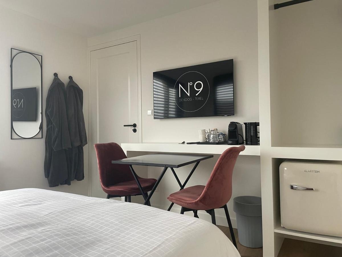 Double Room Private External Bathroom