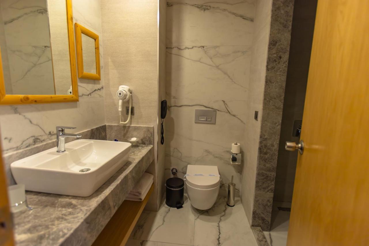 Doppelzimmer mit Poolblick