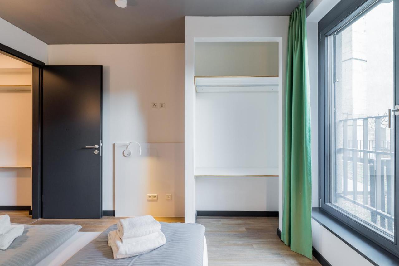 Apartment mit Wohn & Schlafzimmer