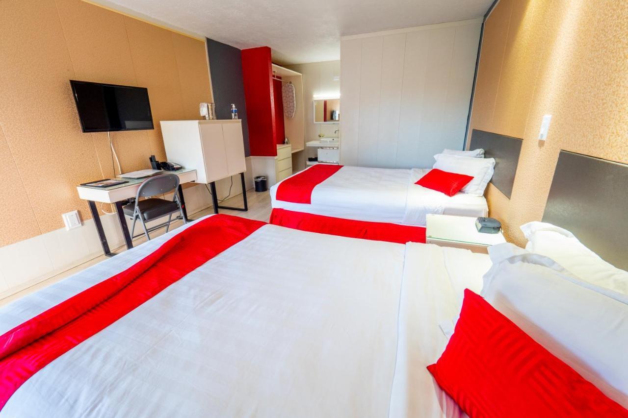 Doppelzimmer mit 2 Doppelbetten - Nichtraucher
