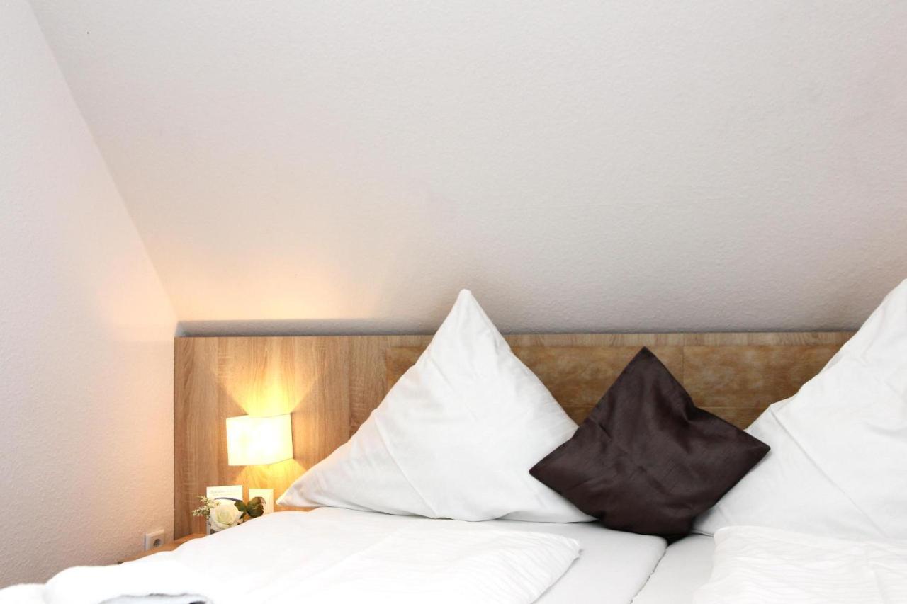 Double Room with Balcony and Lake View,1138866619:JPEG