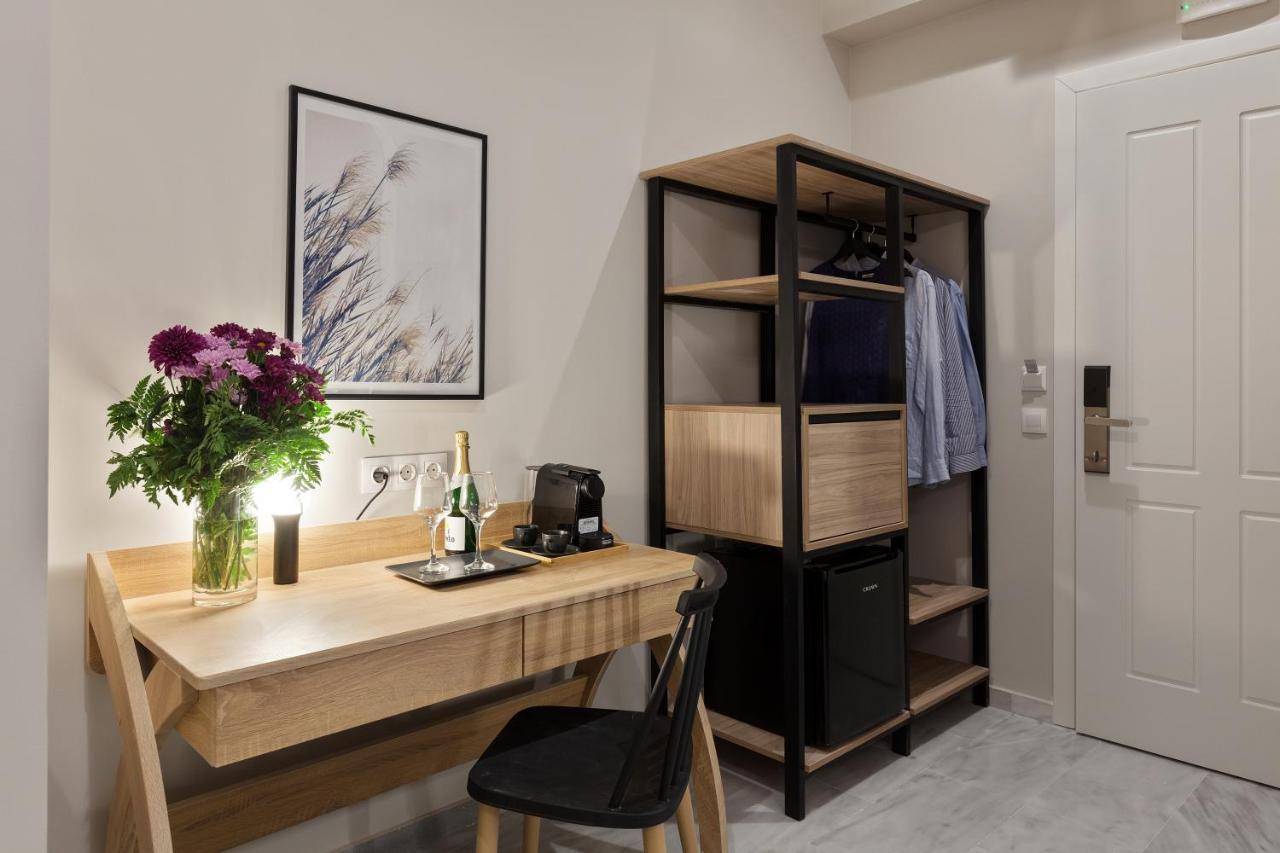 Comfort Room Semi-Basement