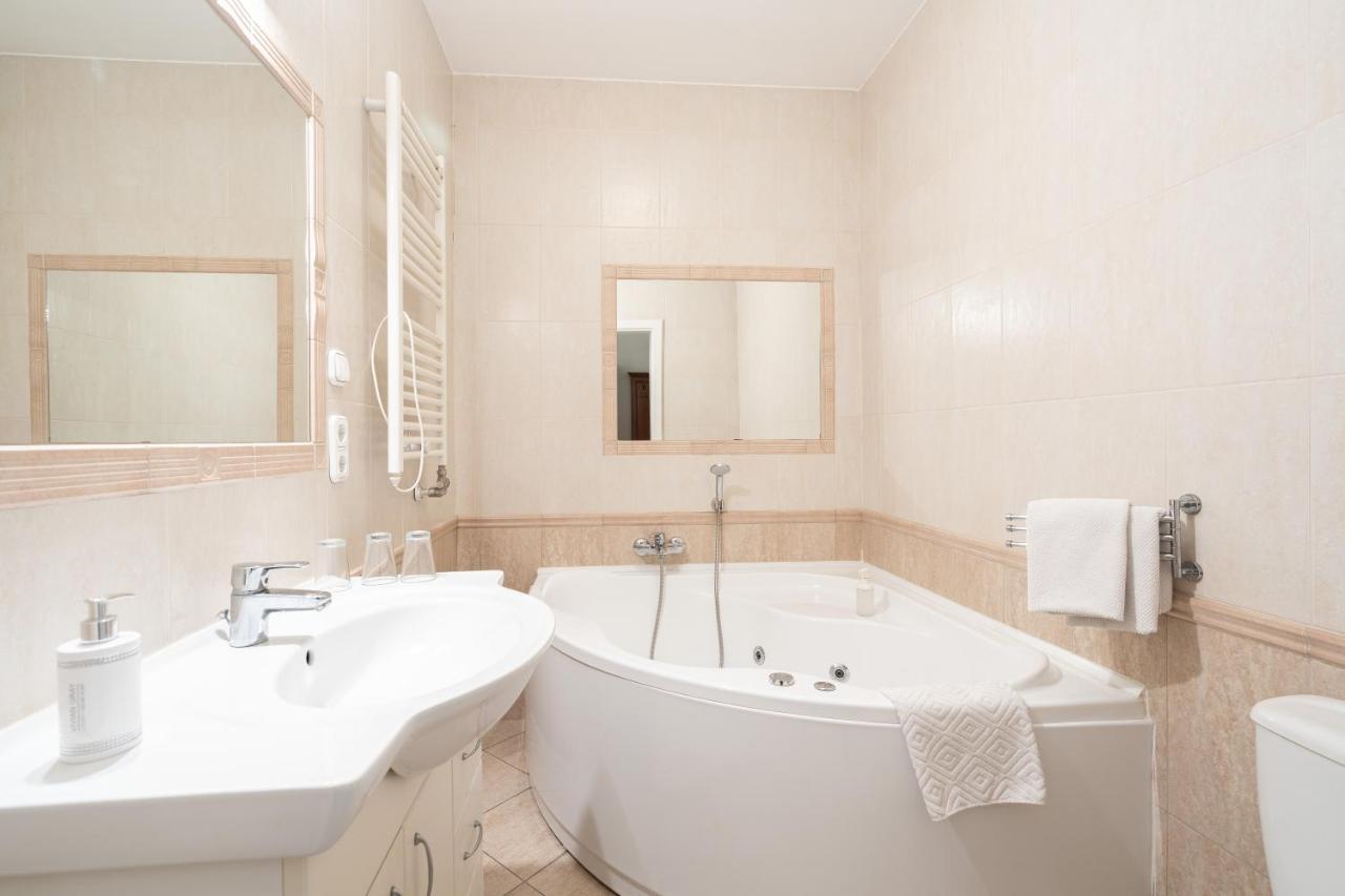 Superior Double Room Spa Bath