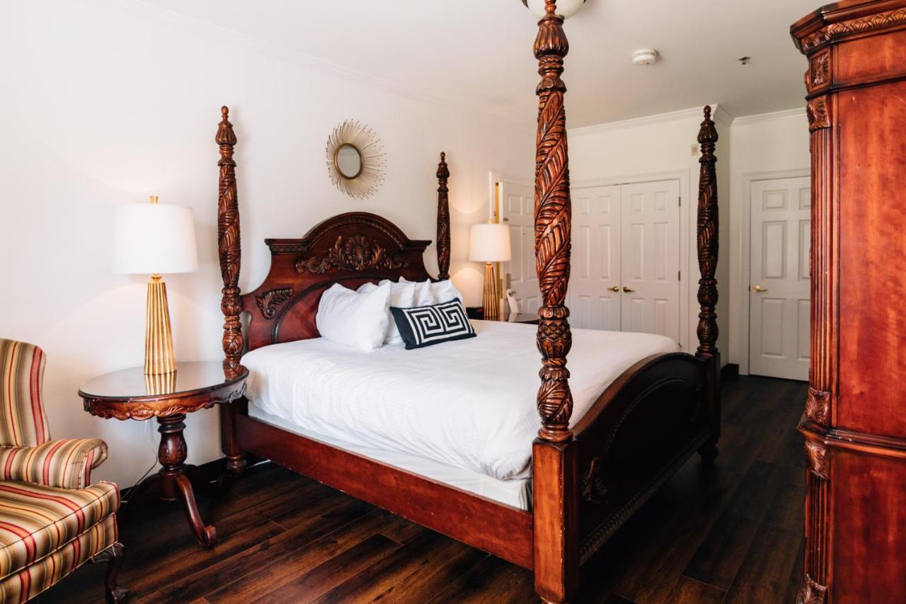 Deluxe King Room,1172001504:JPEG