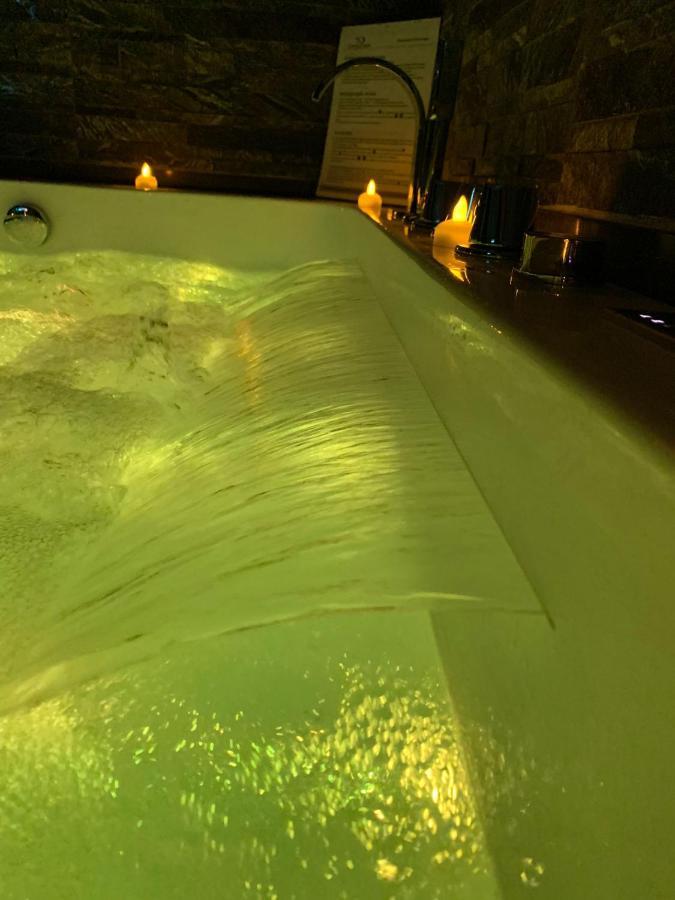 Suite Hot Tub
