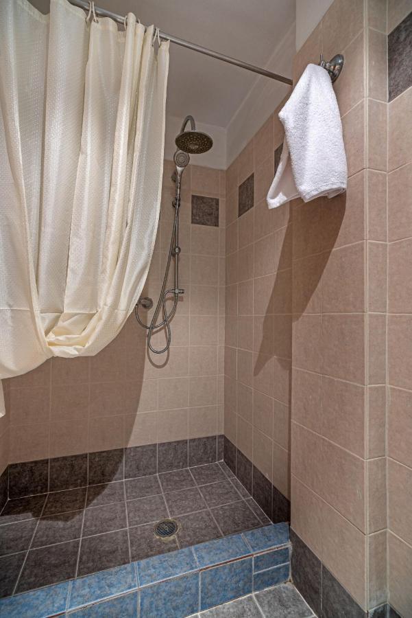 Deluxe Double Room Window