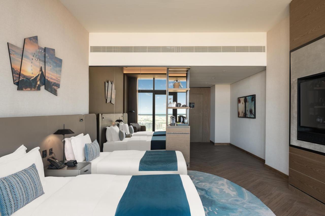 Scene Room Duet Coastal View