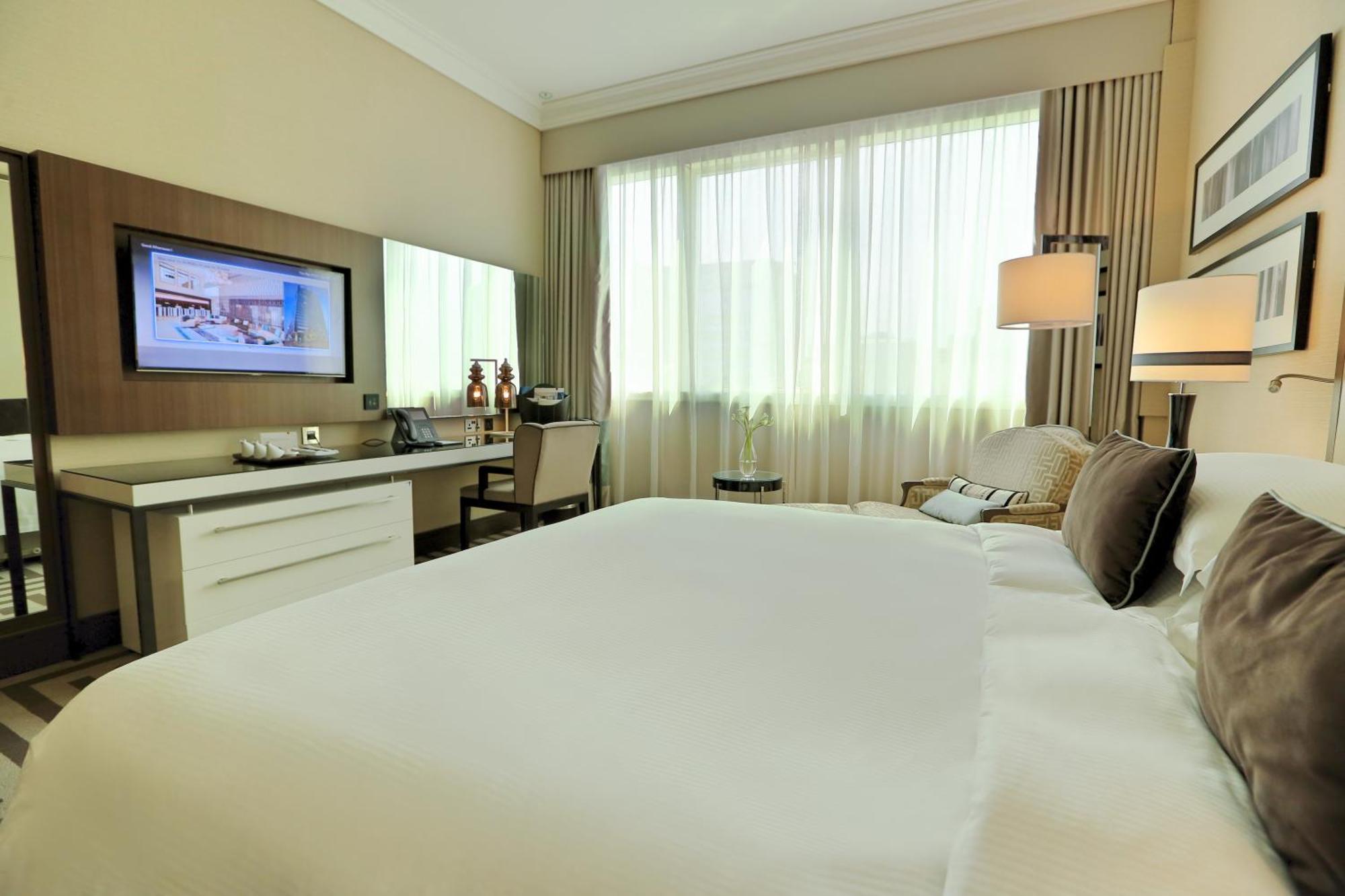 Guest room King Bed