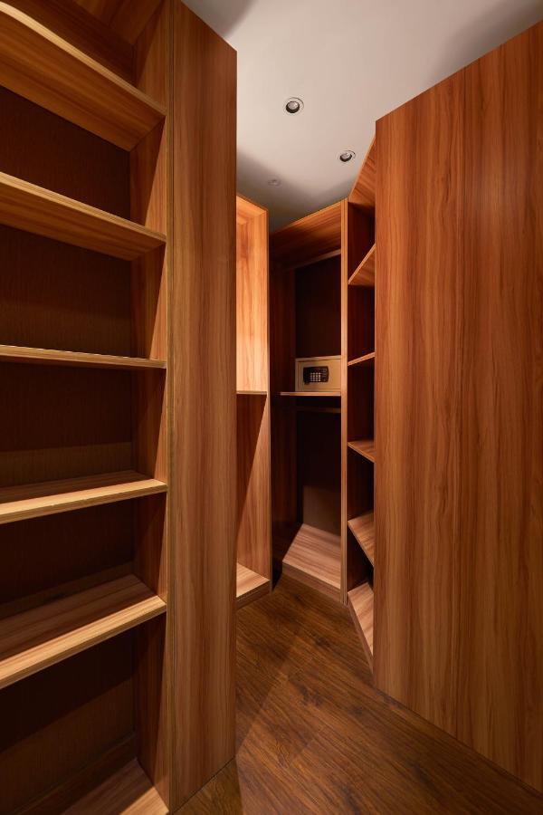 Deluxe Family Suite