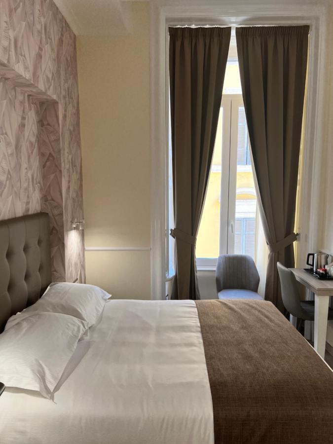 Large Single Room