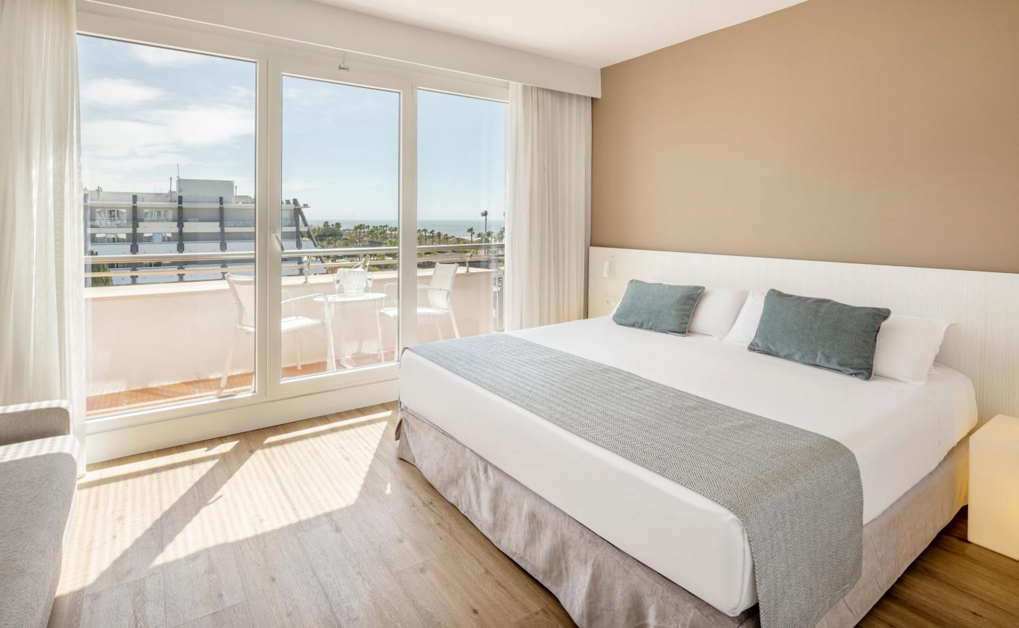 Standard Twin Room Sea View