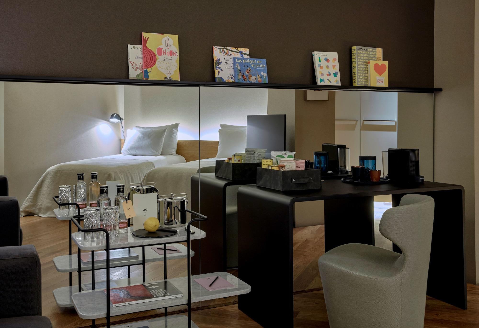 Family Room,1208020573:JPEG