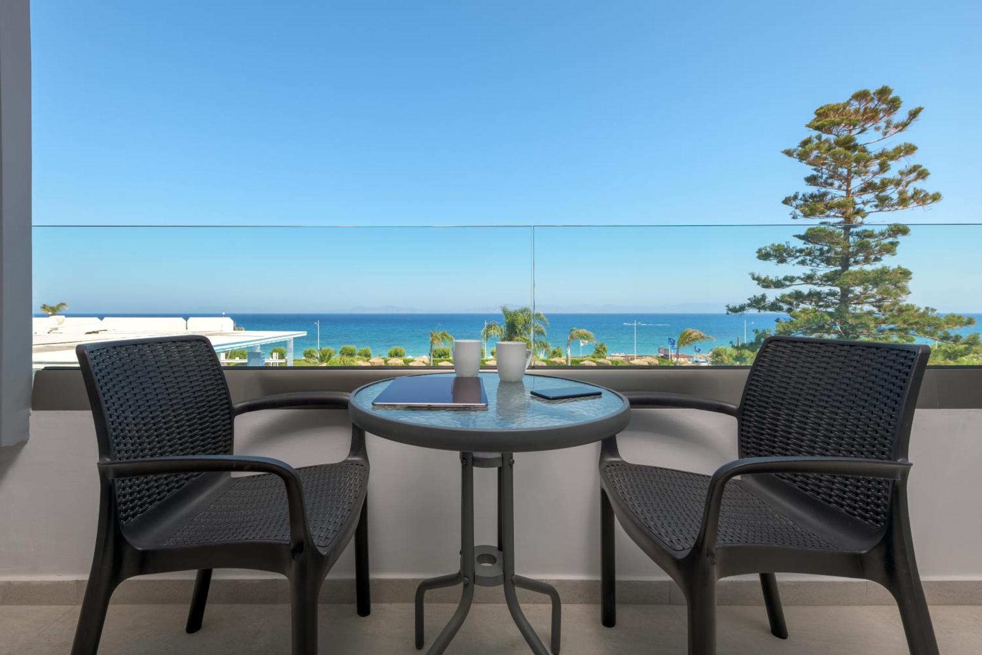 Superior Twin Room Sea View