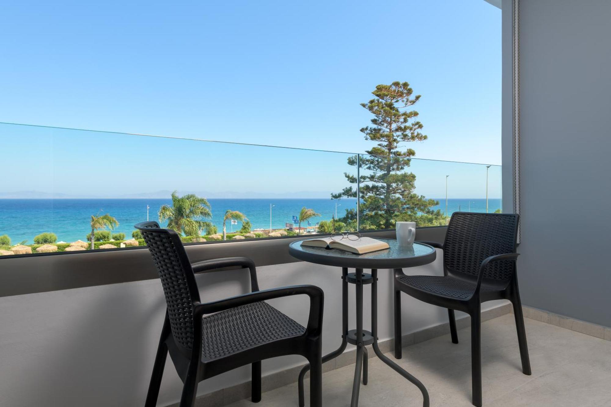 Superior Twin Room Sea View