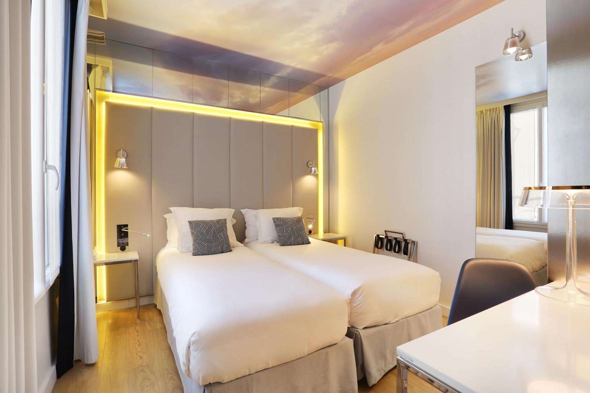 Quarto com 2 Camas de Solteiro