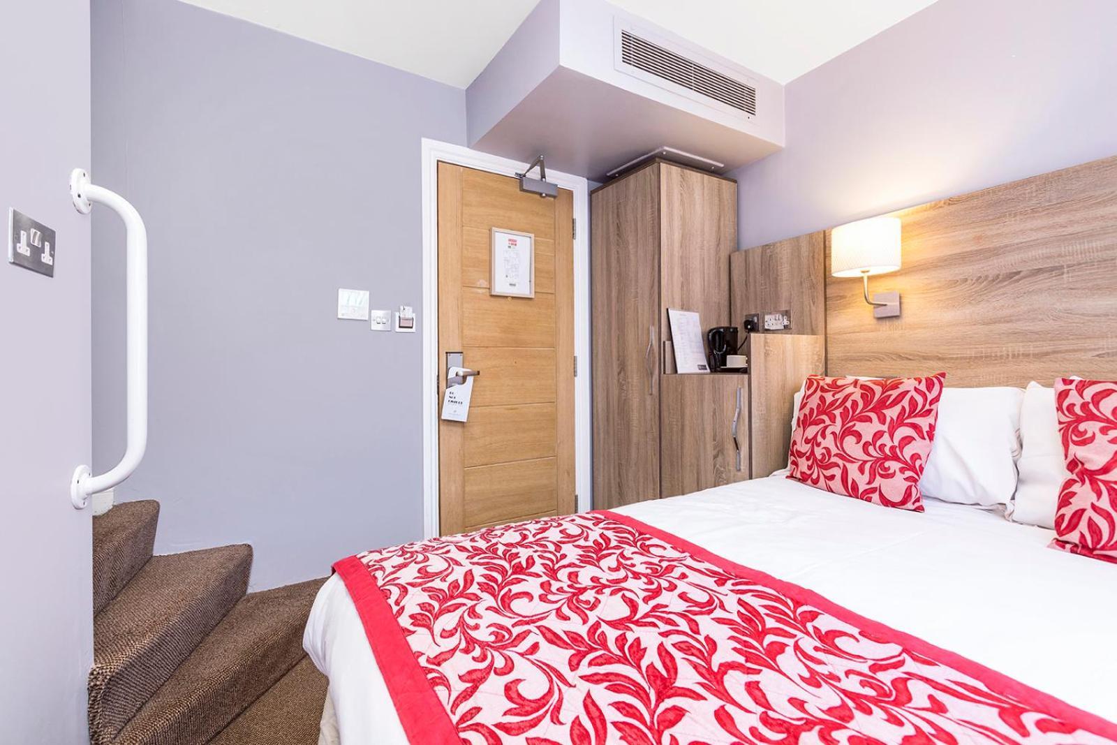 Small Double Room Window Double Bed