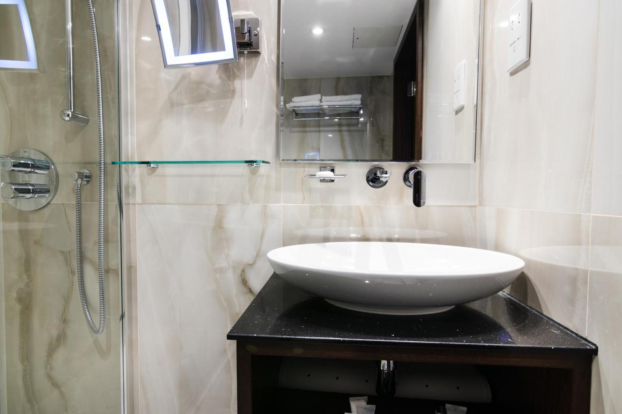 Quarto Duplo Compacto