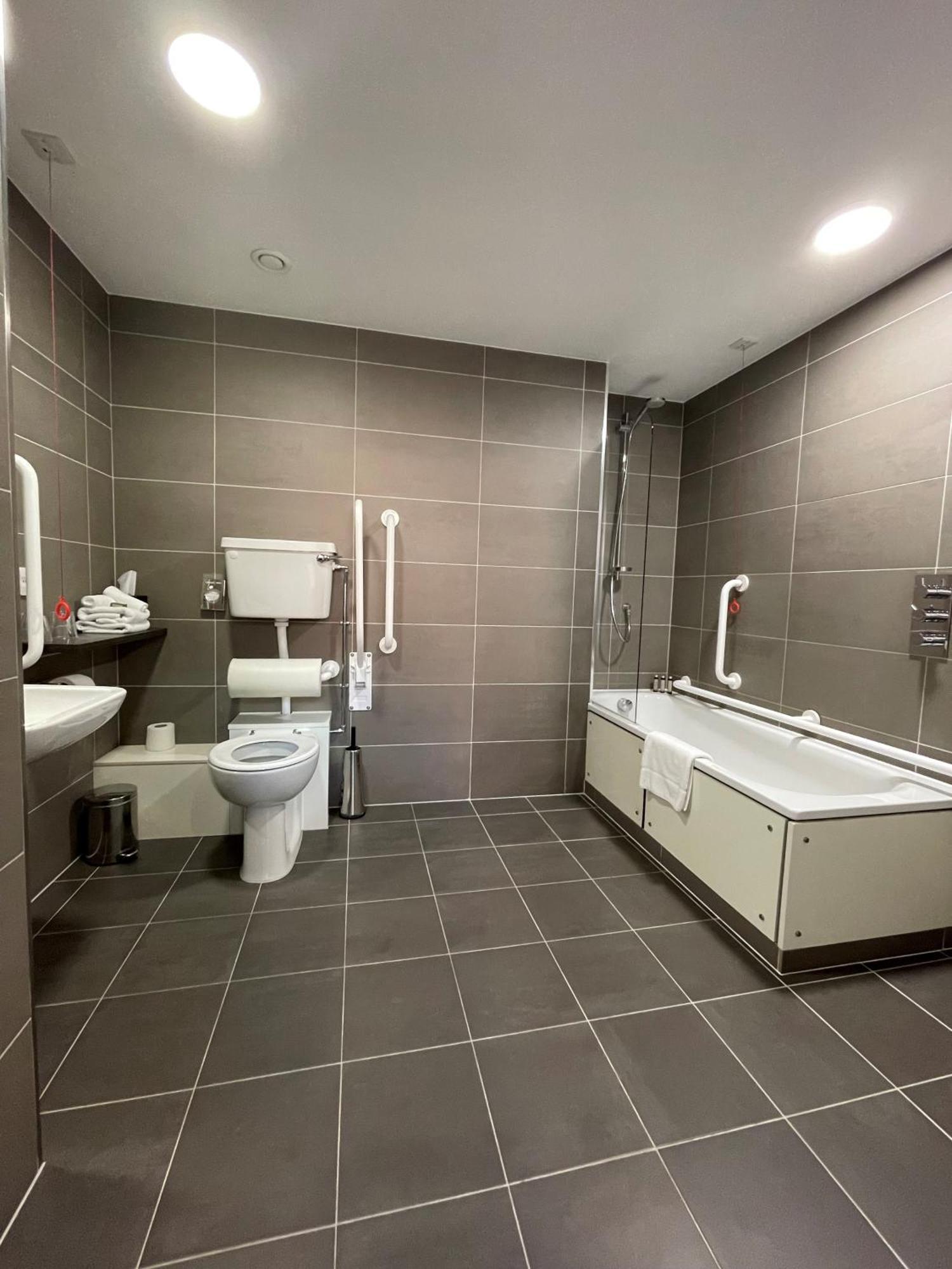 Double Room - Disability Access,1208882956:JPEG