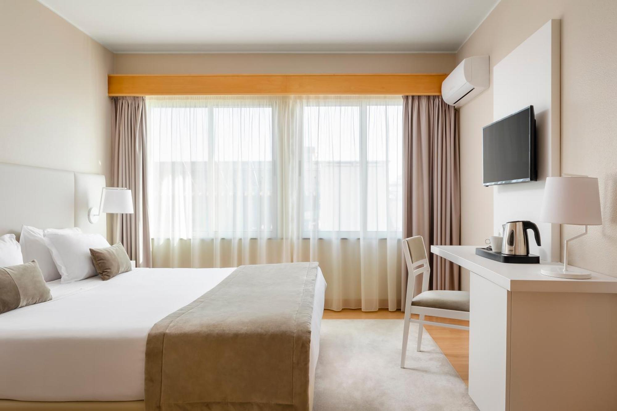 Interior Double Room