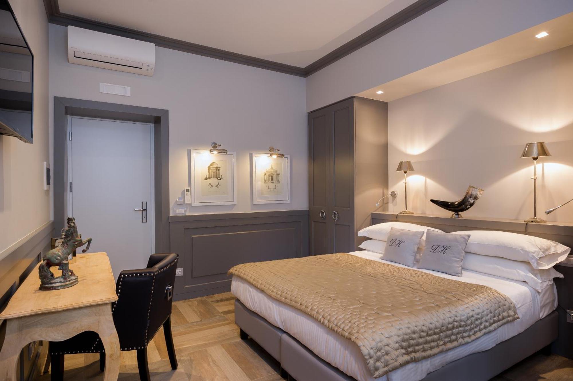 Standard Queen Room