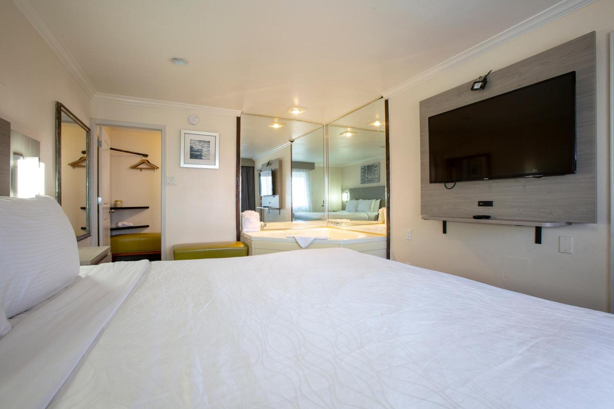 Presidential Suite,1210219294:JPEG