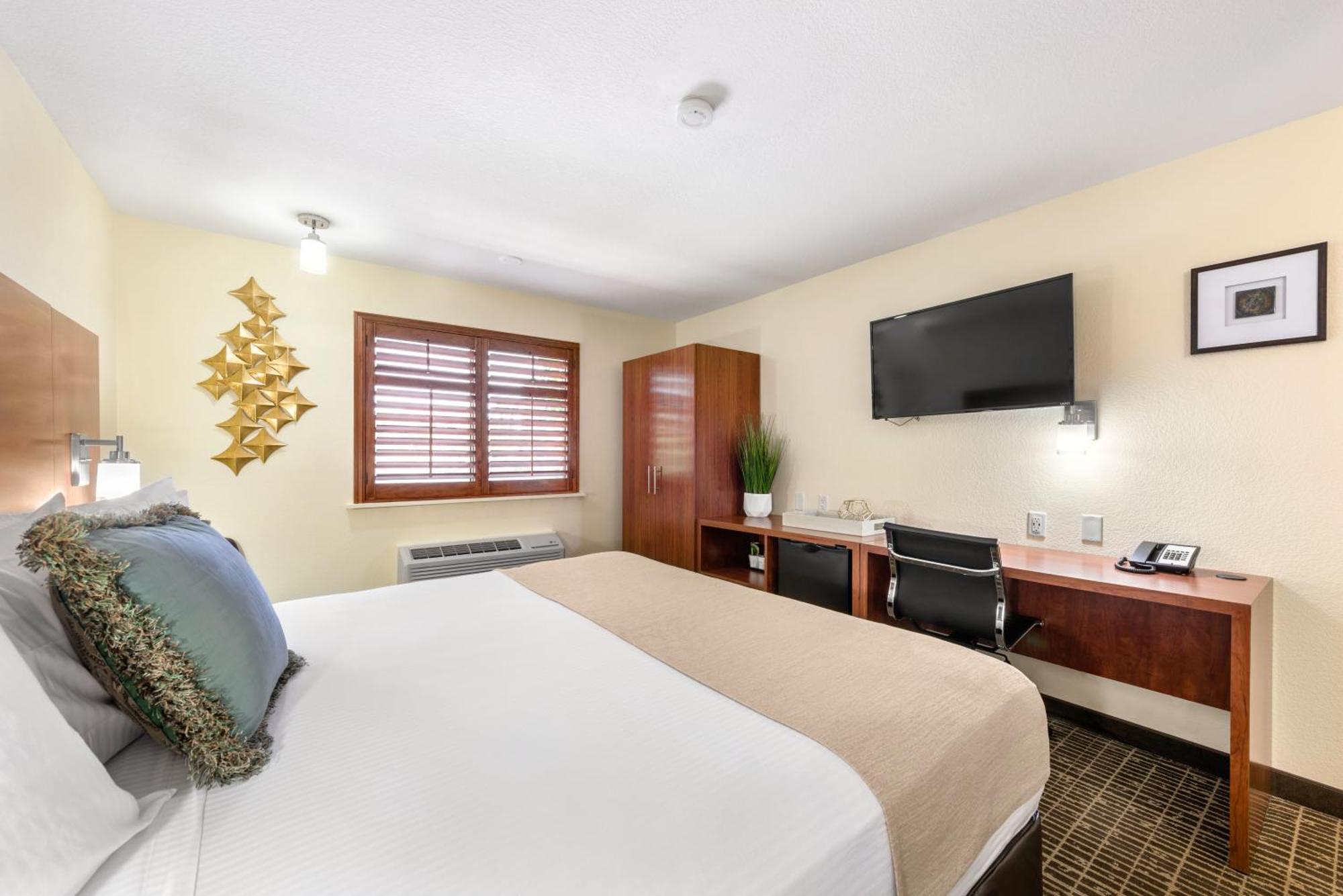 King Room Disability Access or Non-Smoking