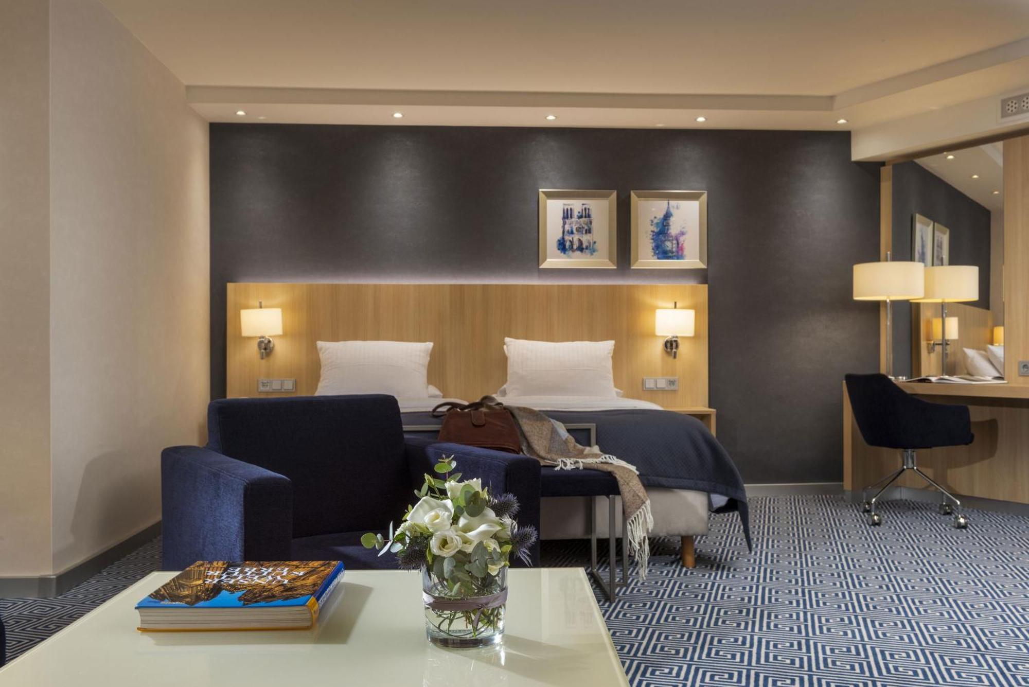 Junior Suite,1589215079:JPEG