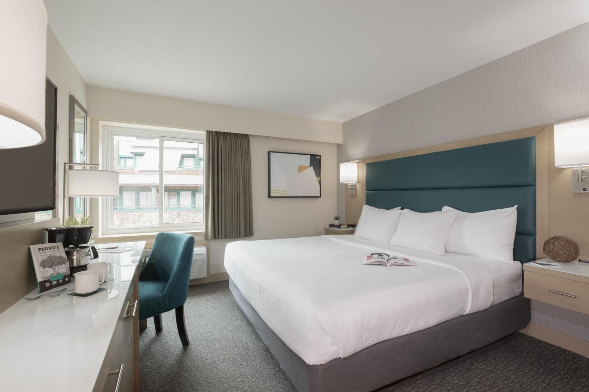 Crystal King Room