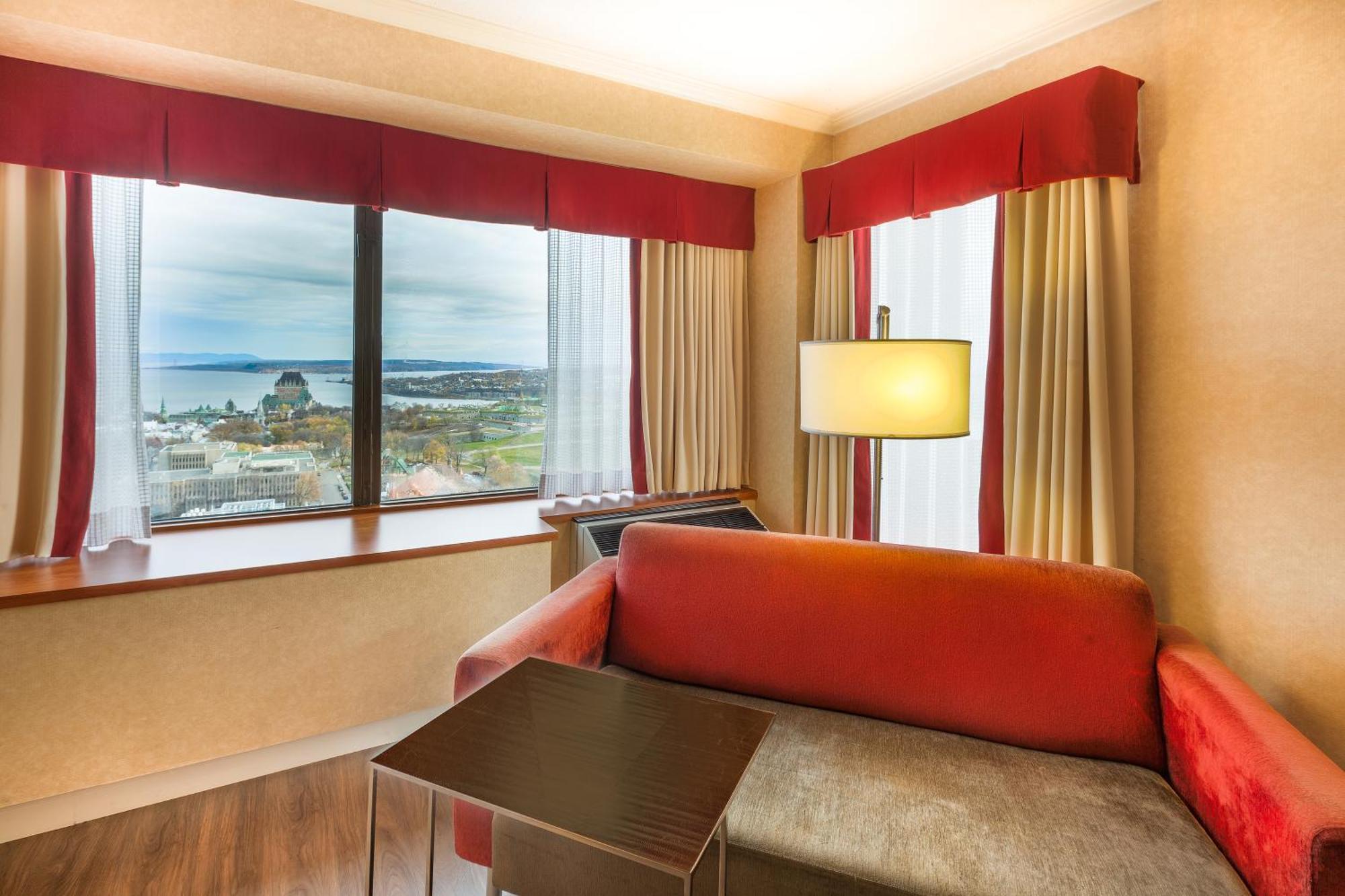 Standard Zimmer mit Kingsize-Bett
