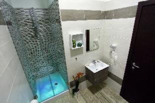 Classic Quadruple Room