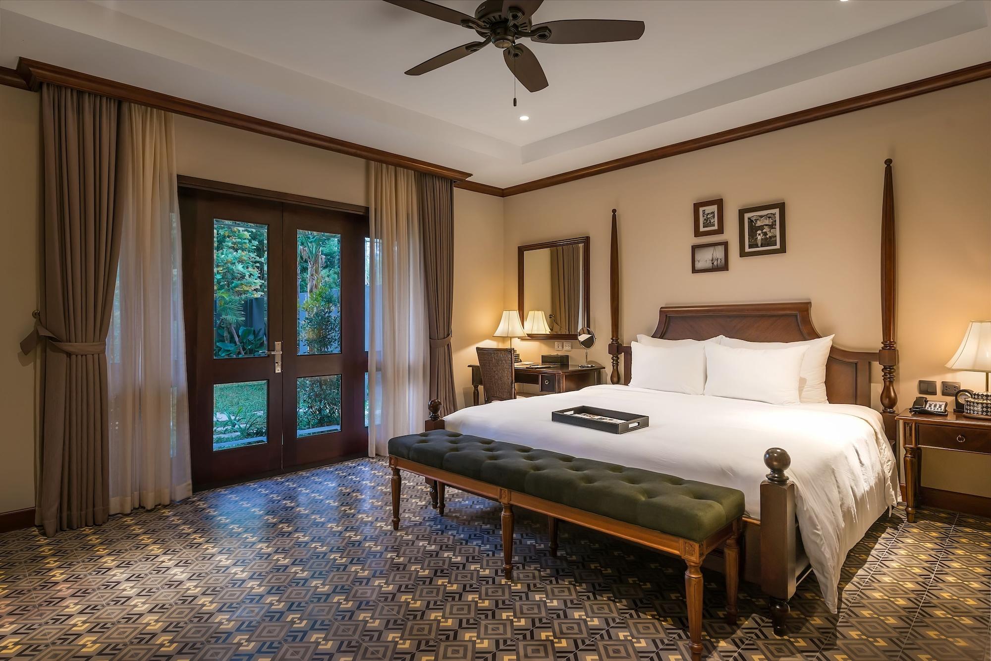 Junior Suite Balcony Club Wing