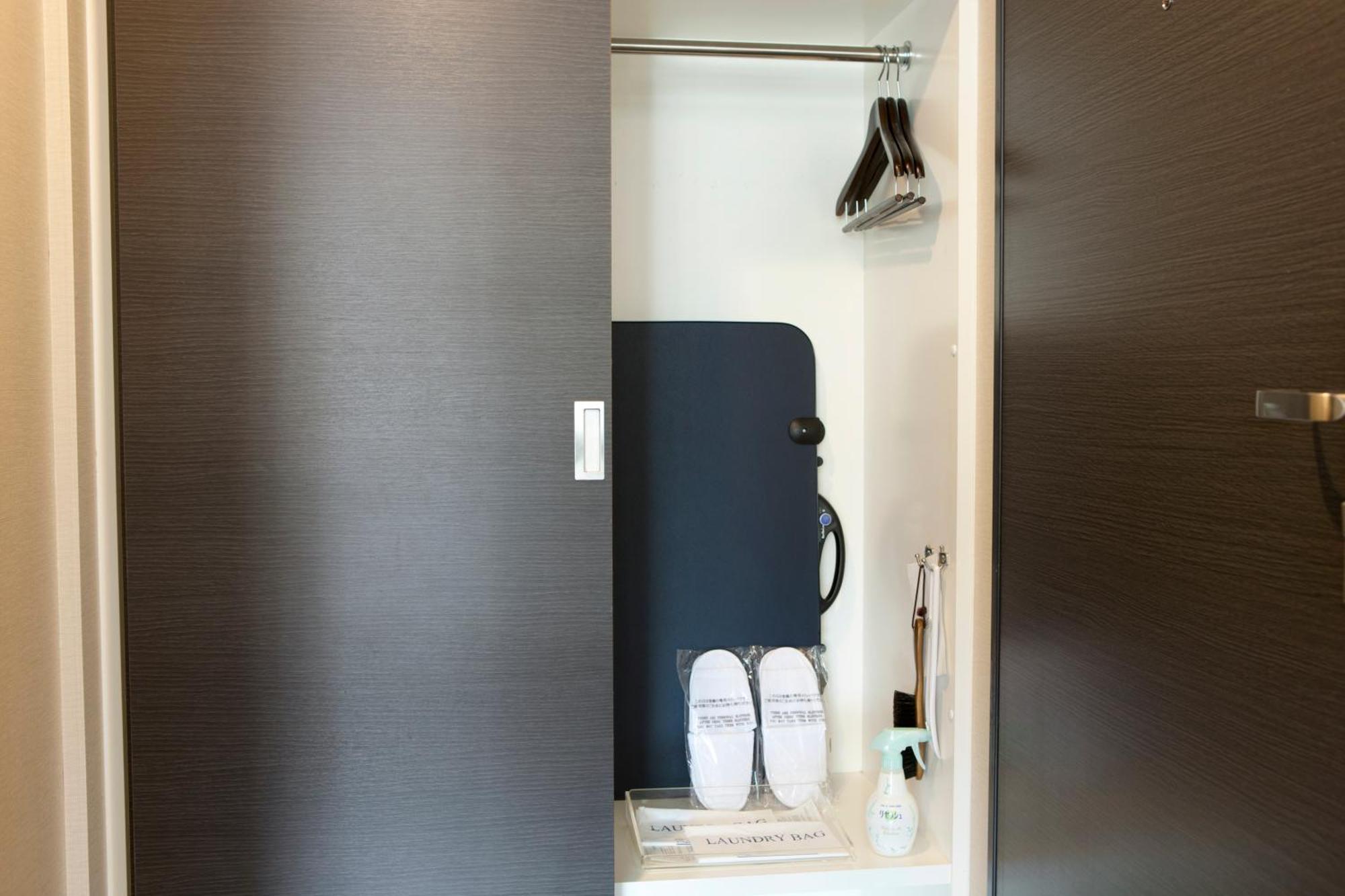 Corner Double Room Non-Smoking
