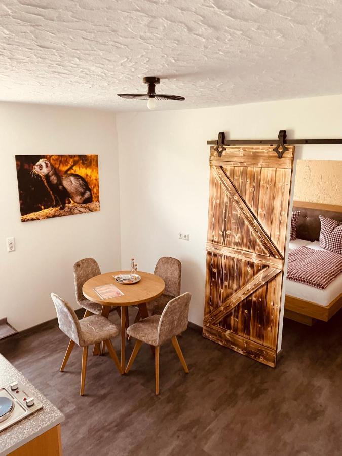 Studio mit Balkon
