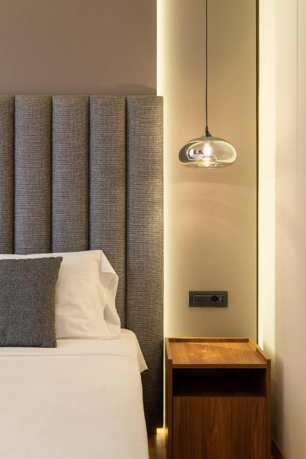 Deluxe Double Room Bath