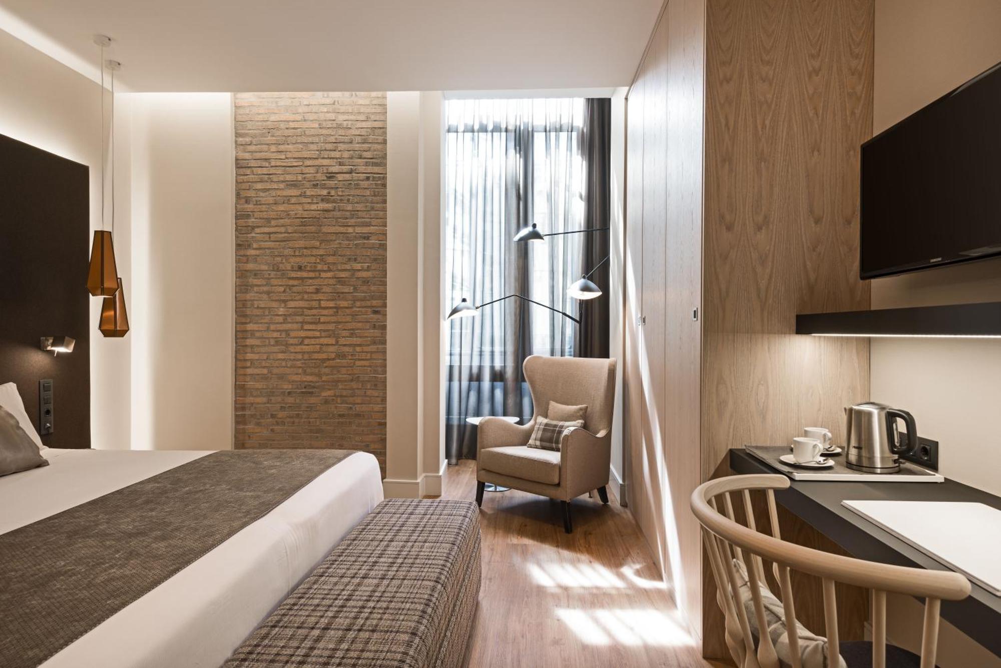 Premium Double Room,1272507157:JPEG