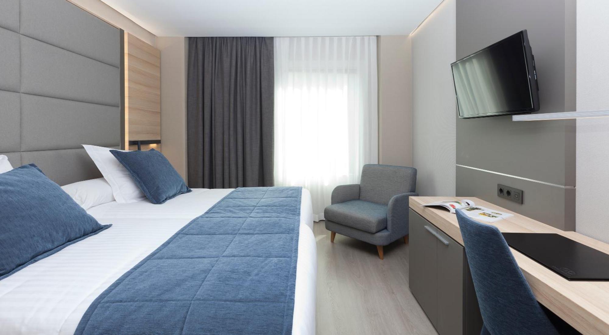 Deluxe Double Room King Bed
