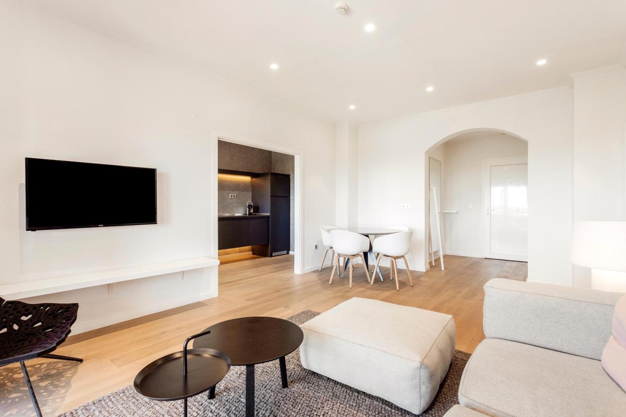 Luxury Two-Bedroom Apartment