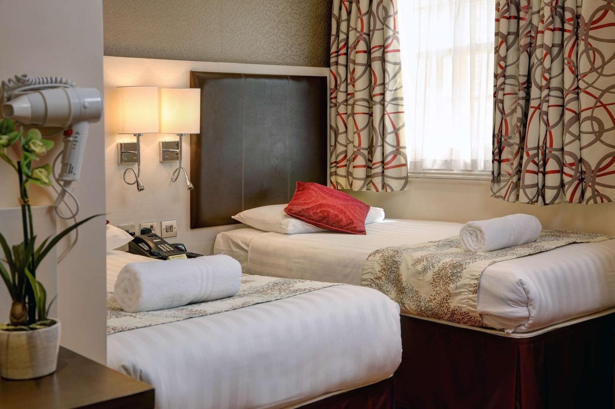 Standard Twin Room Non-Smoking